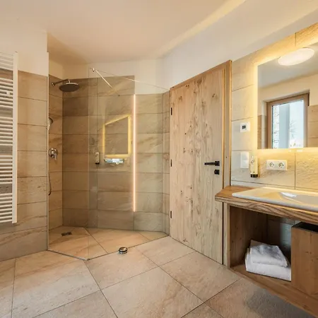 Löwen * Seefeld in Tirol