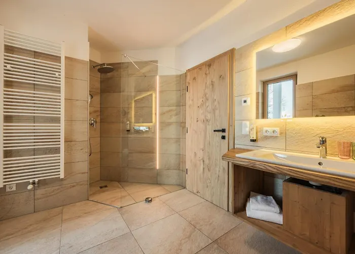 Loewen * Seefeld in Tirol